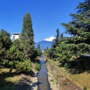 On est le 15 octobre, c'est donc le bon moment pour poster les photos de cet été, c'est parti ! D'abord Tirana et Krujë 🇦🇱.#albania